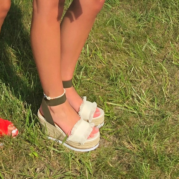 Steve madden wedges - Picture 3 of 3